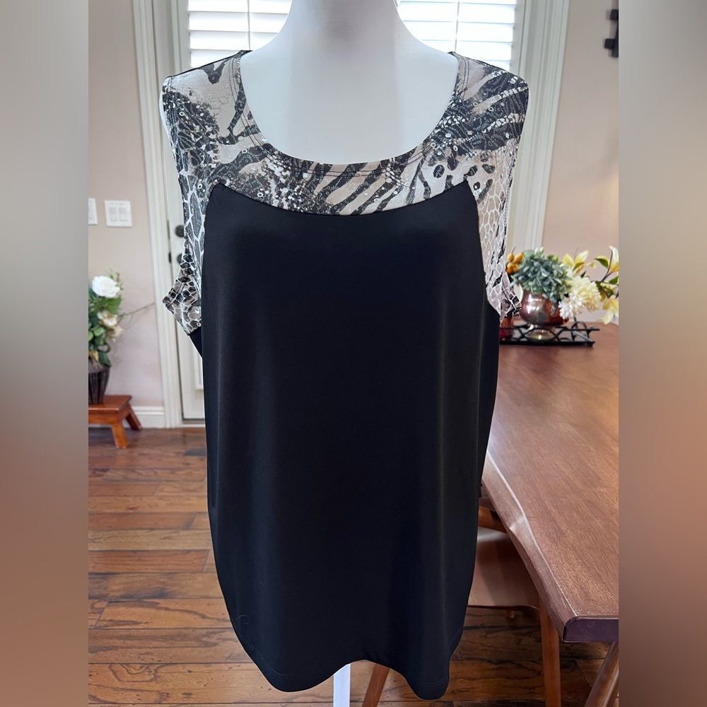 Chico’s Travelers Animal Pierced Tank Sz XL Packable comfy stretchy on the go.